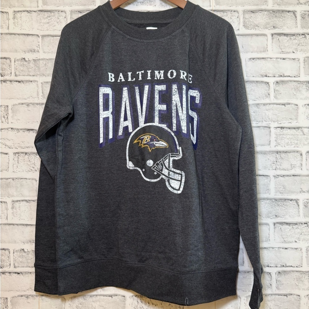 NWT Adult NFL Baltimore Ravens gray pullover crew neck sweatshirt Medium